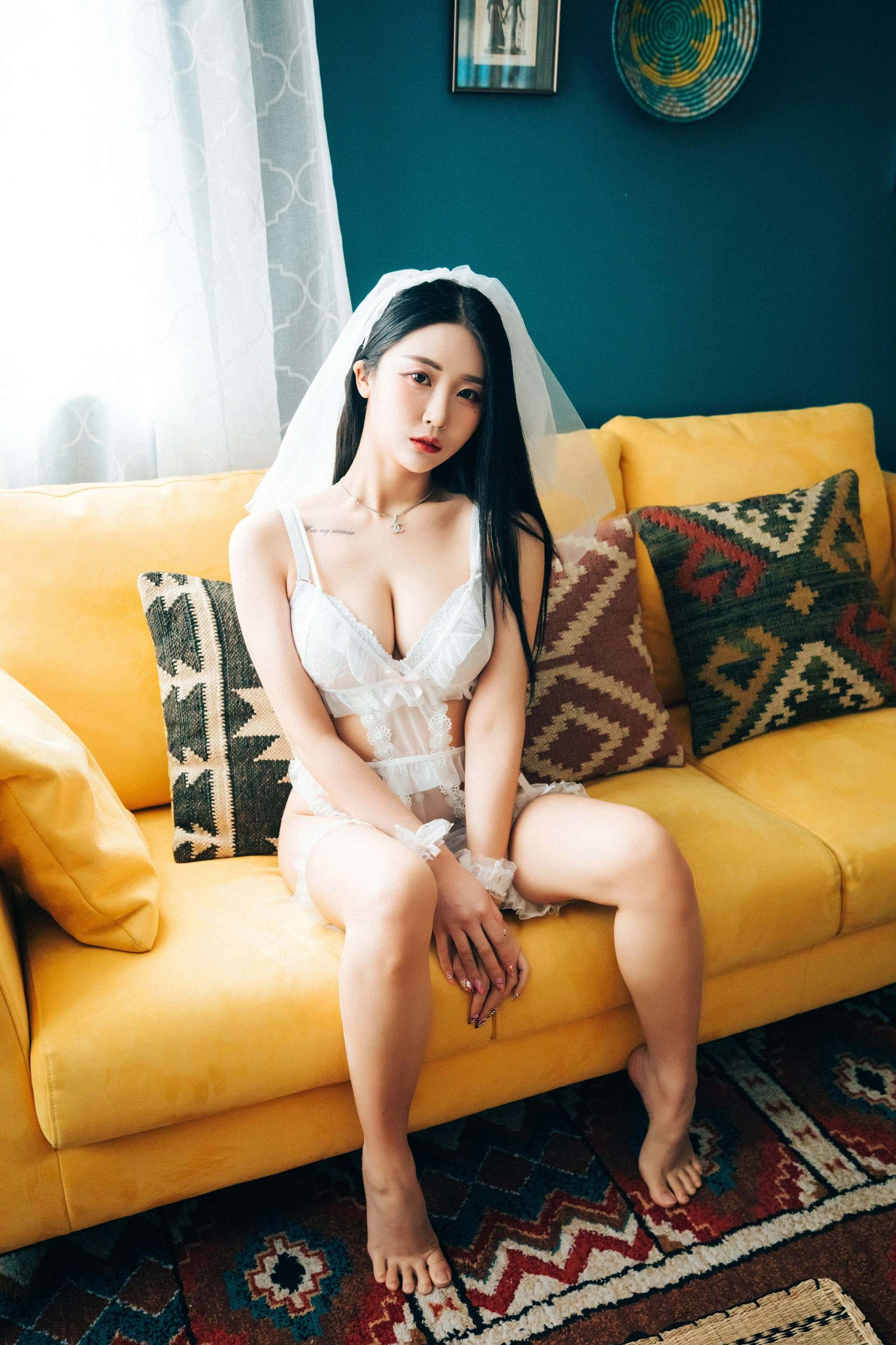 001.[Loozy] -  Bomi - Holiday 2